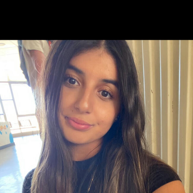 Babysitter in Carcassonne: Ines