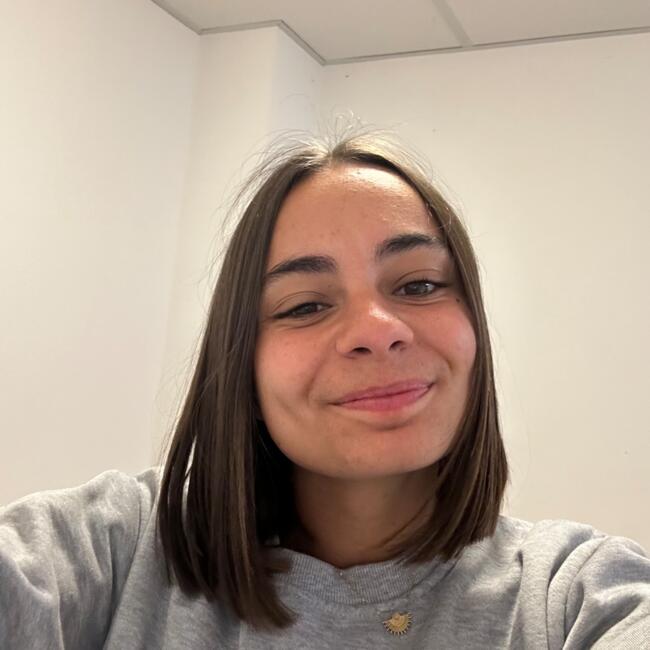 Babysitter in La Roche-sur-Yon: Claire