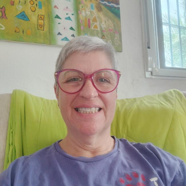 Nanny in Hondón de las Nieves: María Paloma