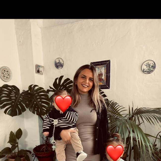 Babysitter in Seville: Fatima