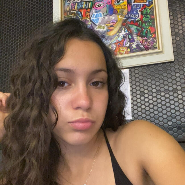 Babysitter in Sanem: Ariana