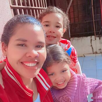 Emprego de babá em Dois Vizinhos: emprego de babá Grasieli