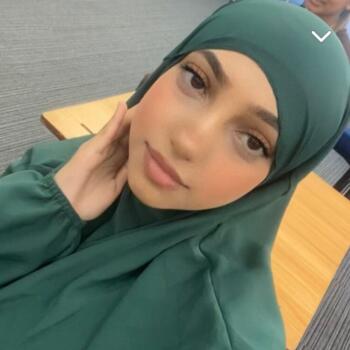 Babysitter in London: Aleena