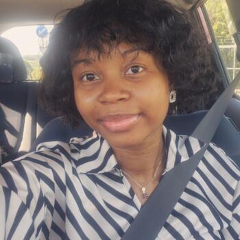 Babysitter Chatham: Elizabeth