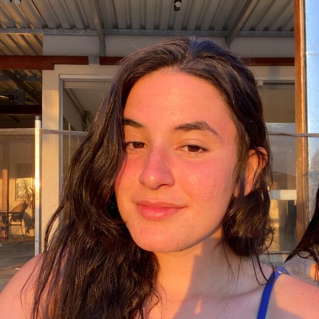 Babysitter in Serrana: Isabela