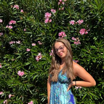 Babysitter Lincent: Zia