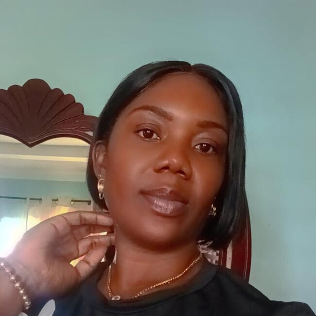 Babysitter in Portmore: Cassandra