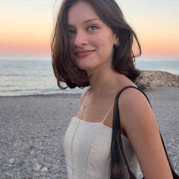 Babysitter in Madrid: Isabella