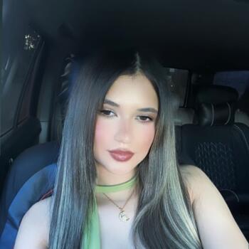 Babysitter Houston: Yancy