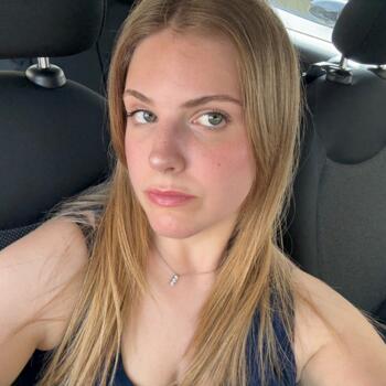 Babysitter in Viareggio: Emma