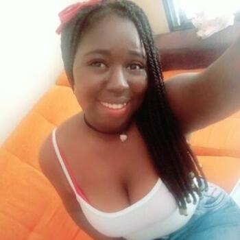 Babysitter in Buenaventura: Alejandra
