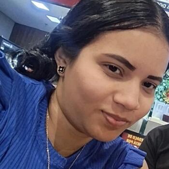 Babá em Goiânia: Arianny