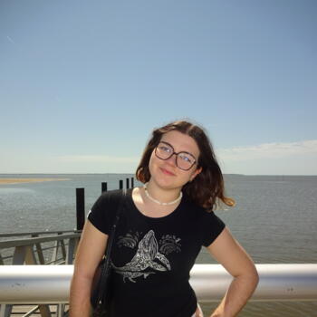 Babysitter in Décines-Charpieu: Emma