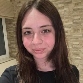 Babysitter in Mosta: Shania