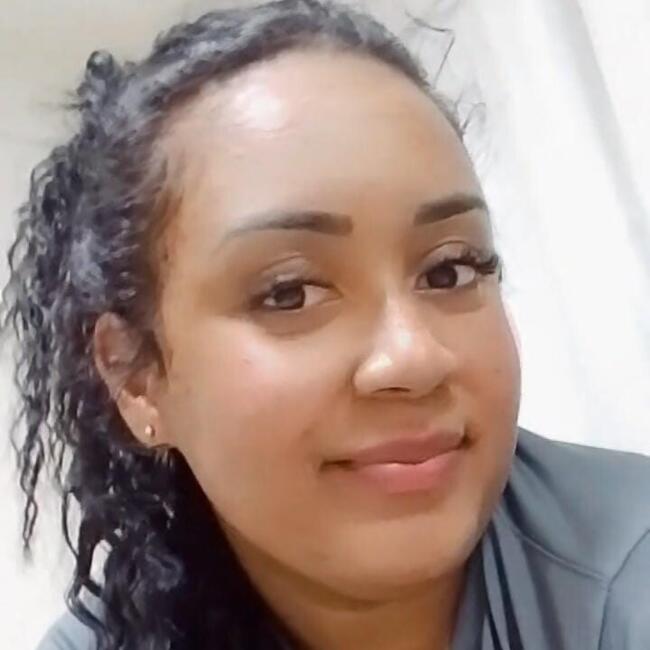 Babysitter in Senador Canedo: Karina