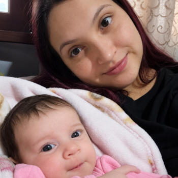 Emprego de babá em Joinville: Evelyn