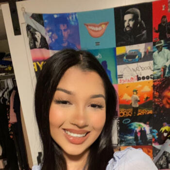 Babysitter in Guelph: Katelyn