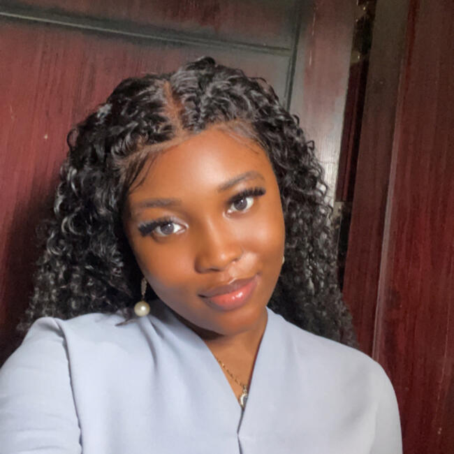 Babysitter in Derby: FAVOUR