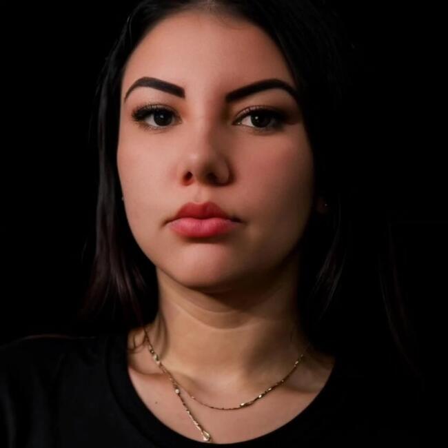 Emprego de babá em Várzea Grande: Anna Julia