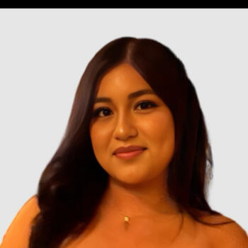 Babysitter in Inglewood: Evelyn