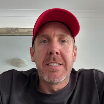 Babysitting job in Gold Coast: babysitting job Robert