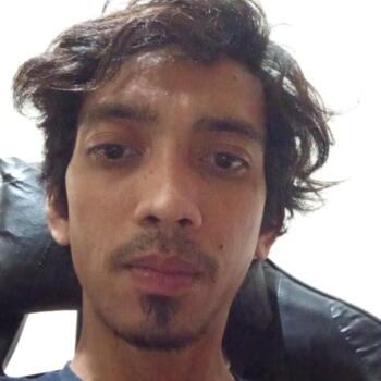 Babysitting job in Bandung: babysitting job Anisa