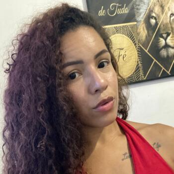 Babysitting job in Araruama: babysitting job Cinthia