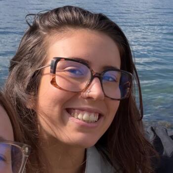 Baby-sitter à Tourcoing: Ines