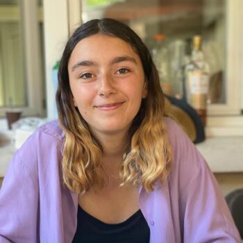 Baby-sitter in Chaville: Alicia