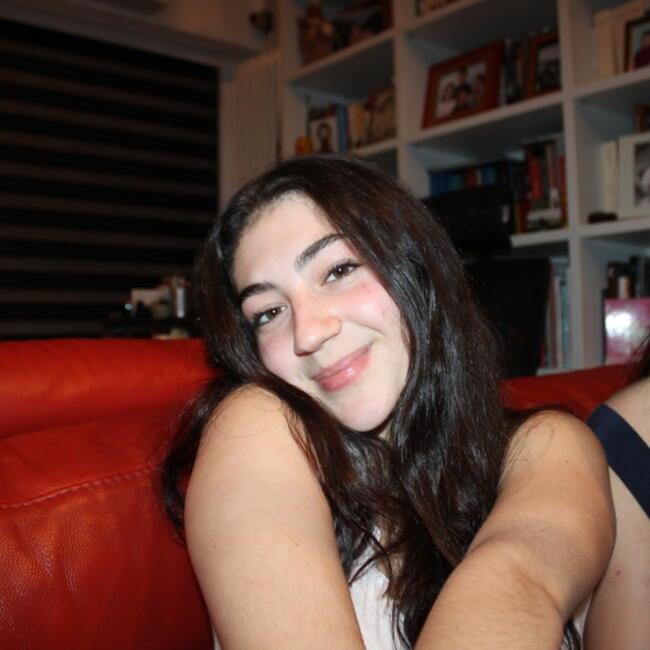 Babysitter in Ixelles/Elsene: Eva