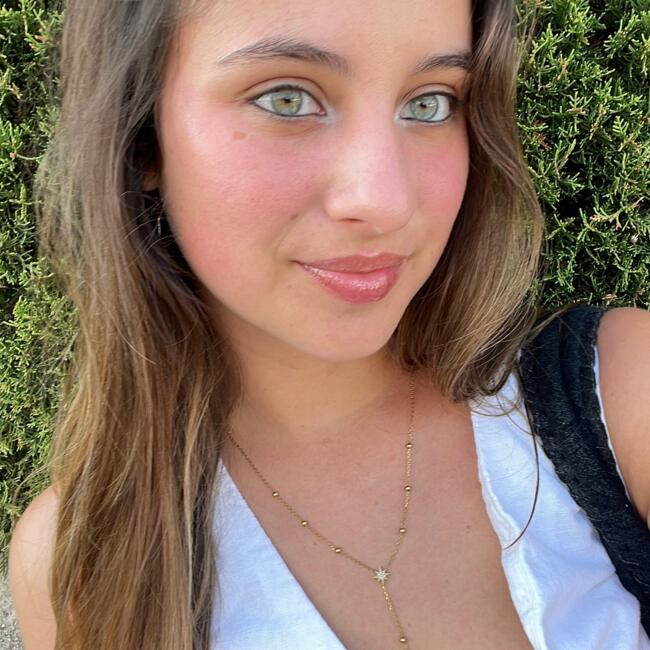 Babysitter in Lille: Selma