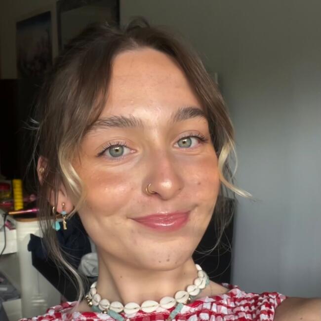 Babysitter in Southampton: Louise