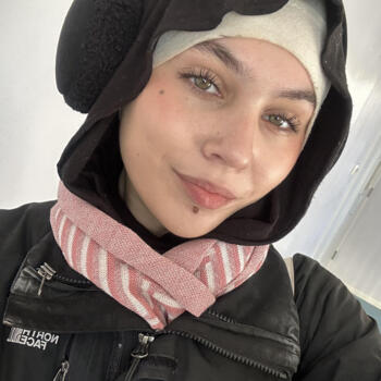 Babysitter in London: Zainab