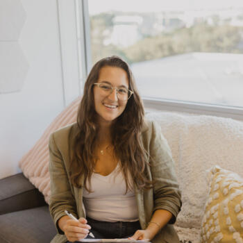 Babysitter Gold Coast: Cecilia