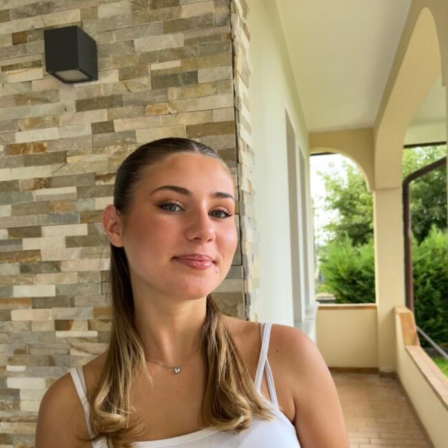 Babysitter in Trieste: Giada