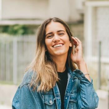 Babysitter in Montevideo: Antonella