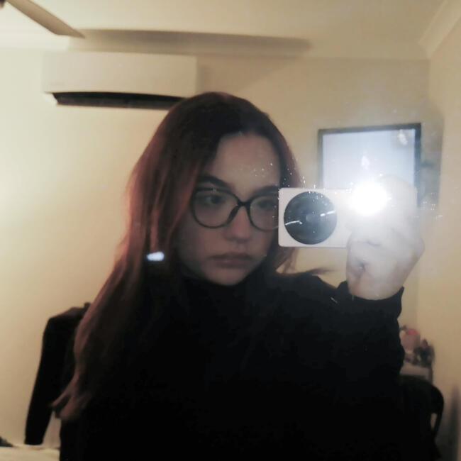 Babysitter in Melbourne: Isabella
