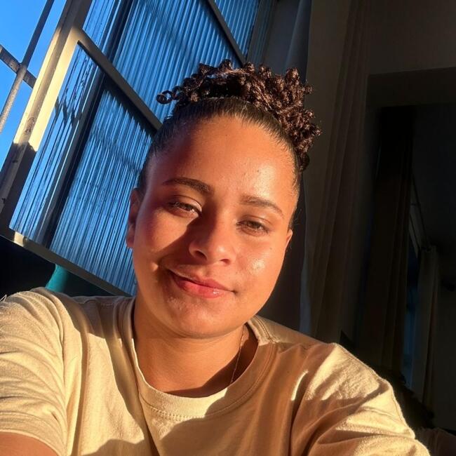 Babá em Ibirité: Clara