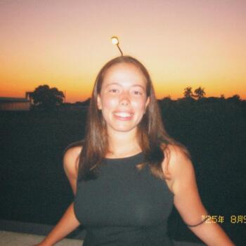 Babysitter in Loures: Carolina