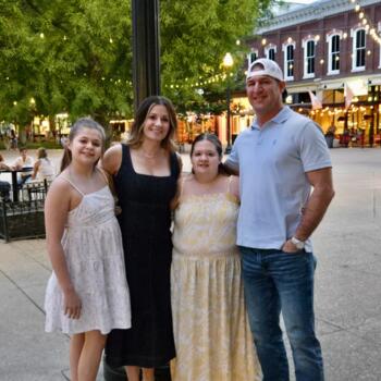 Babysitter in Knoxville: Kristina