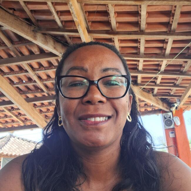 Babá em Varginha: Deiziany