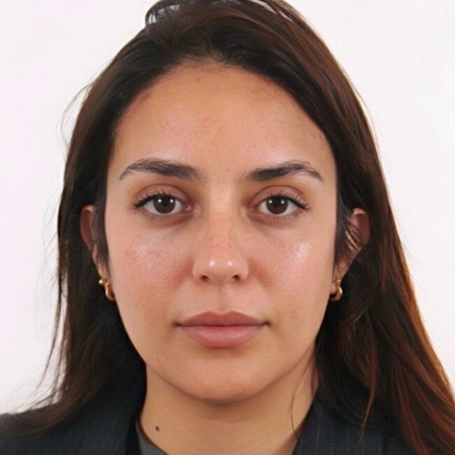 Babysitter in Casablanca: Safae