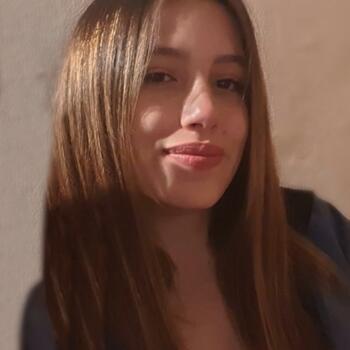 Niñera La Plata: Valeria
