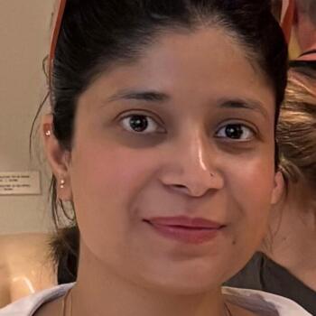 Babysitter in Belas: Richa