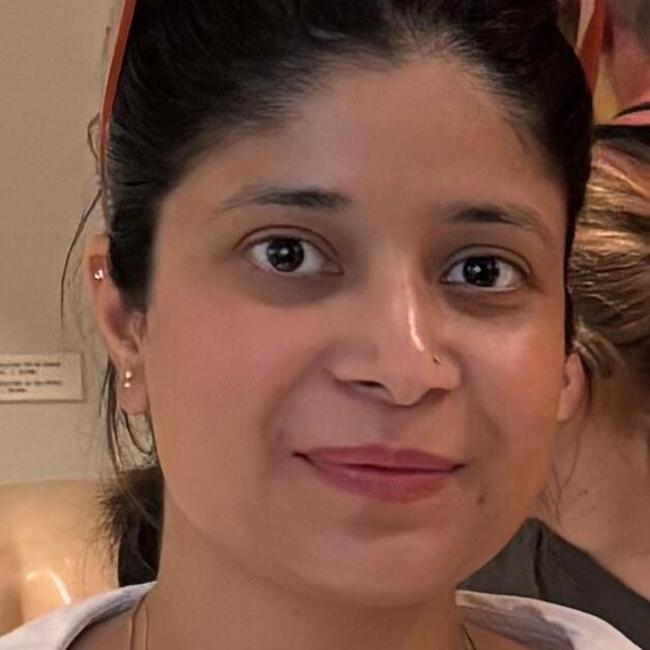 Babysitter in Belas: Richa
