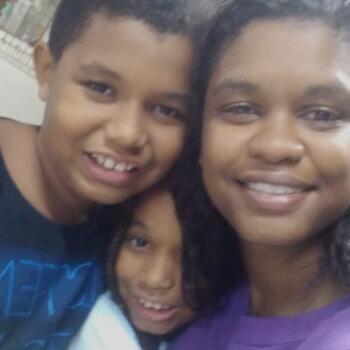 Emprego de babá em Alagoinhas: emprego de babá Roana