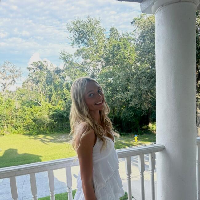 Babysitter in Lithia: Morgan