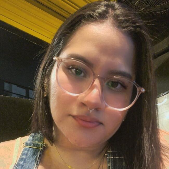 Babysitter in Blumenau: Alessandra