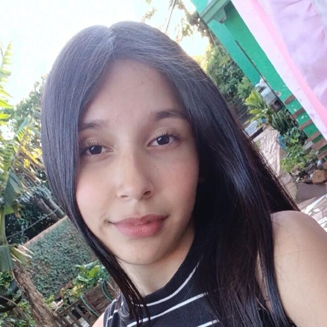 Babysitter in Encarnación: Fio