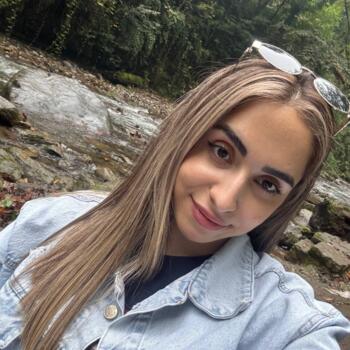 Babysitter a Milano: Noora